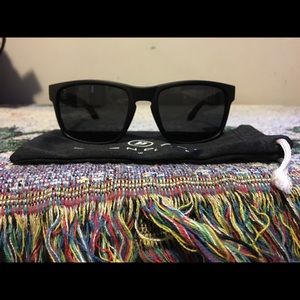 Blenders Wayfarer black sunglasses brand new